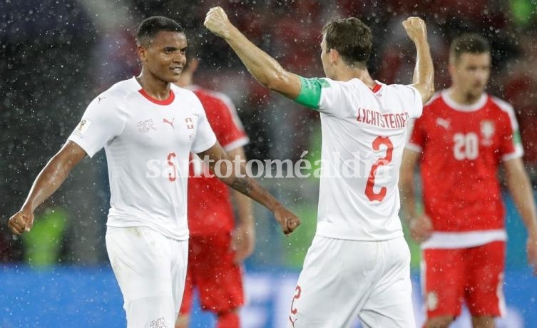 Suiza complicó a Serbia en el final
