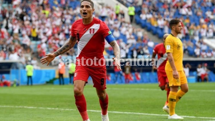 Guerrero convirtió un gol en el triunfo de Perú.