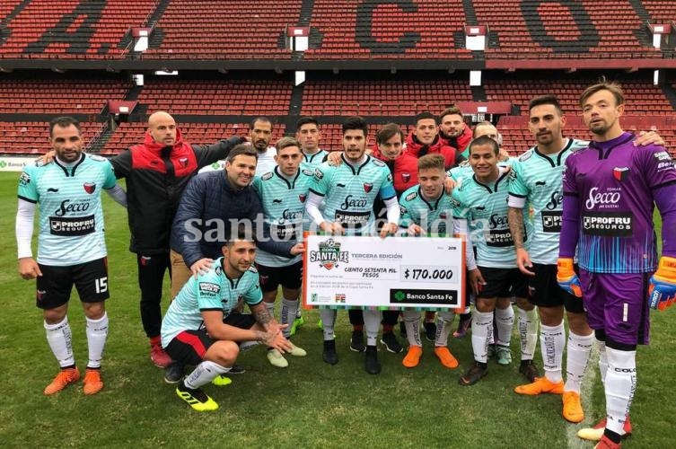 Colón goleó 5 a 0 a Ex Alumnos por la Copa Santa Fe