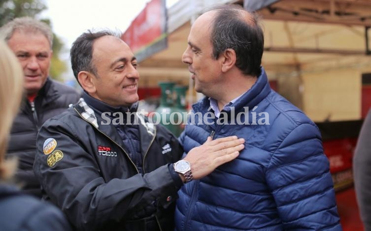 José Corral junto a Antonio Abrazian, presidente del STC2000, de recorrida por el circuito callejero santafesino.