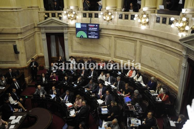 Debate del Presupuesto 2019 en el Senado de la Nación. (Foto: Clarín)