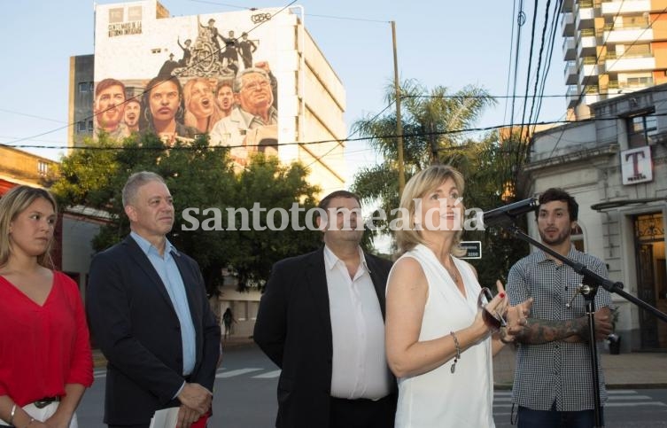 Santa Fe: Un mural conmemora el Centenario de la Reforma Universitaria