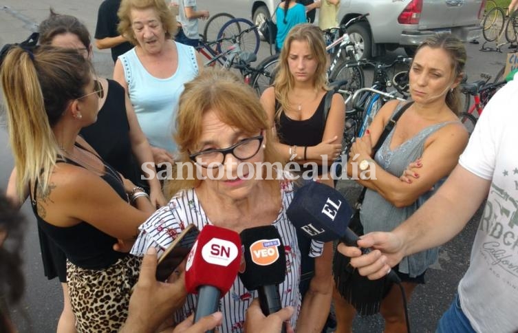 Marina, la madre de Mariana Olivera, pidió justicia. (Foto: Gentileza Cadena 3)
