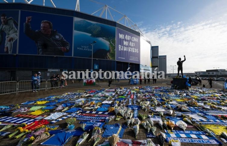 Tres jugadores argentinos donaron para la búsqueda de Sala