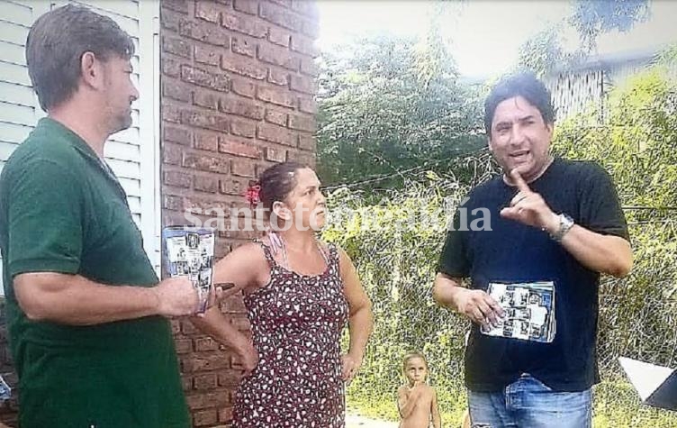 Clemente conversó con vecinos en Adelina Oeste. (Foto: Prensa)