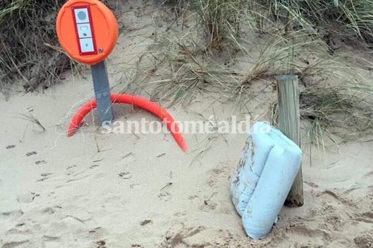 Emiliano Sala: Encuentran dos asientos de avión en una playa de Francia
