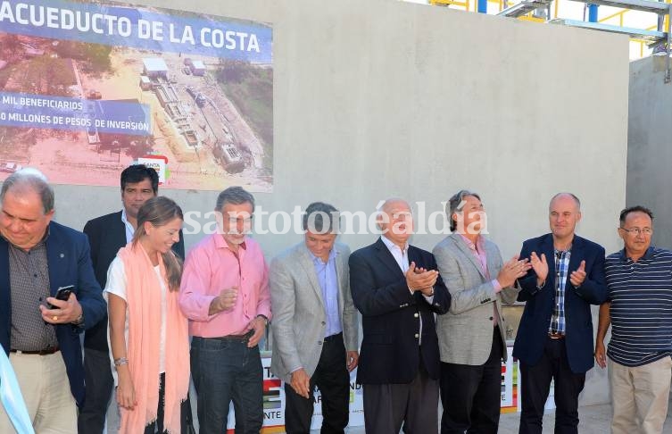 Inauguraron el acueducto de la costa en San José del Rincón. (Sec. Com. Social)