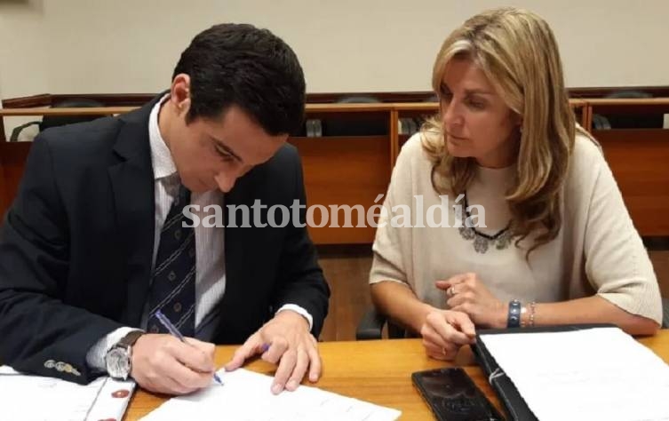 Los fiscales Gonzalo Iglesias y Ana Laura Gioria pidieron la medida. (Foto: Uno Santa Fe)