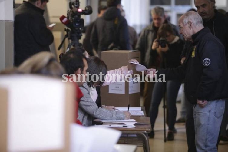 Los entrerrianos fueron a las urnas para elegir, entre otras cosas, Gobernador. (Foto: Uno Entre Ríos)