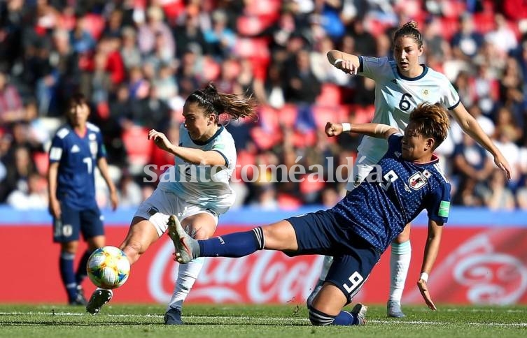 La selección femenina consiguió un histórico empate en su debut mundialista
