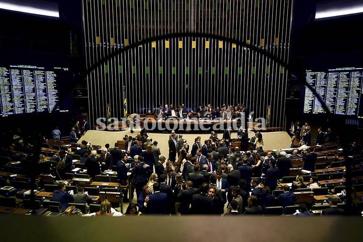 La Cámara de Diputados de Brasil aprobó la reforma laboral de Bolsonaro. (AFP)