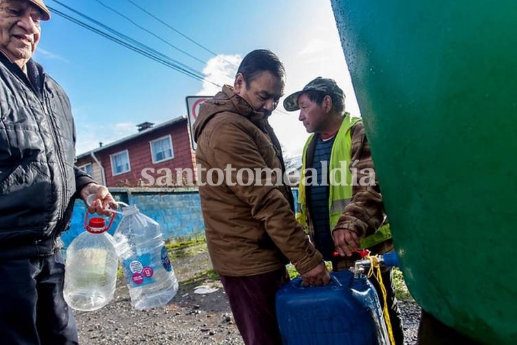 Una ciudad chilena queda sin agua por casi una semana por el derrame de más de 1.000 litros de petróleo