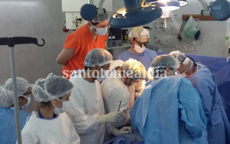 Dos donantes santafesinos permitieron siete trasplantes de órganos, uno de ellos fue una práctica inédita para la medicina argentina. (Foto: Secretaría de Comunicación Social)