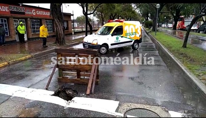 Santa Fe: se hundió el pavimento en la Avenida J. J. Paso