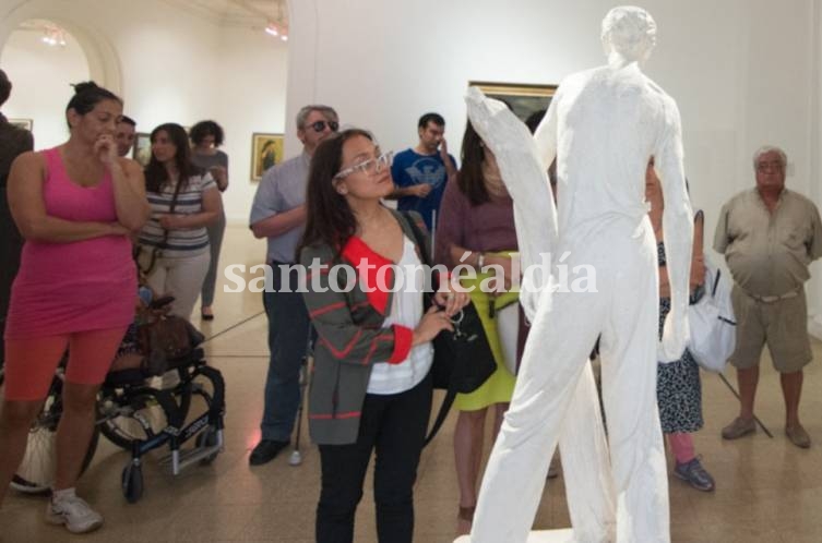 El Museo Rosa Galisteo invita a recorrer las esculturas patrimoniales de Sedlacek y Bardonek.