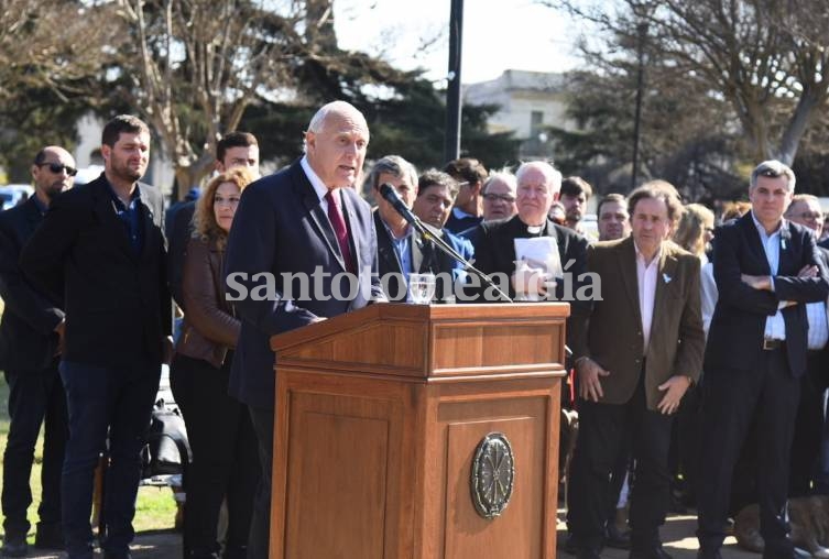 El gobernador encabezó en Venado Tuerto el acto por el 169º aniversario de la muerte de San Martín. (Foto: Gobierno de Santa Fe)