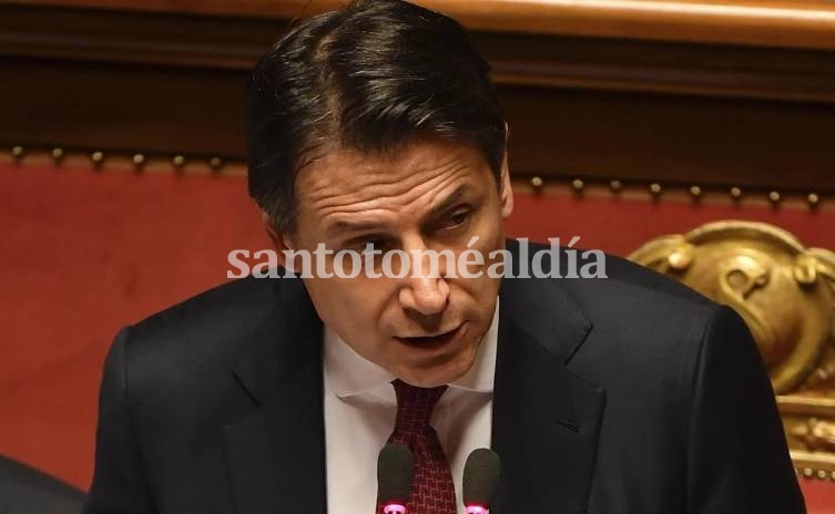 Italia: renunció el primer ministro Giuseppe Conte