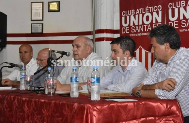 Spahn expuso la deuda que el club tiene con él en Asamblea Extraordinaria. (Foto: Prensa Unión)