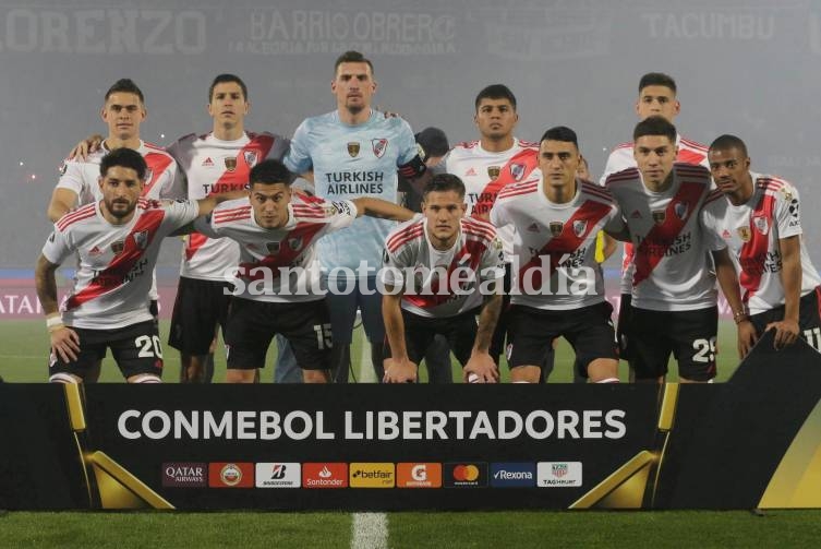 El equipo de River que jugó en Paraguay (Foto: Reuters).