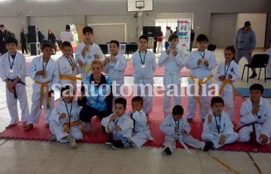 Destacada actuación de la delegación santotomesina en el provincial de Taekwondo