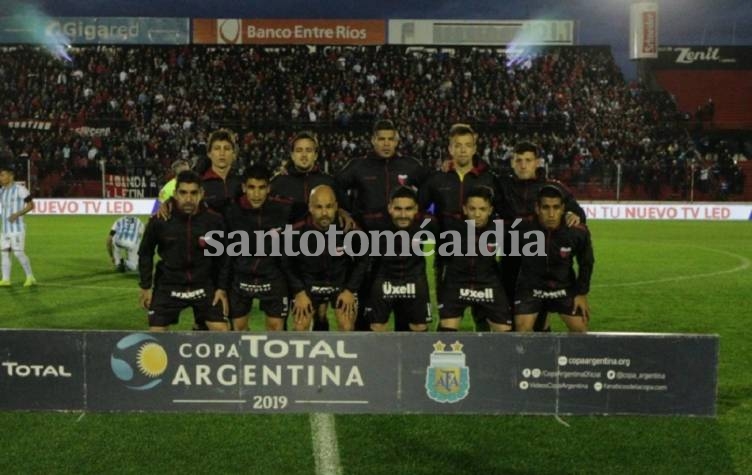 Colón avanzó a los cuartos de final de la Copa Argentina. (Foto: Prensa Copa Argentina)