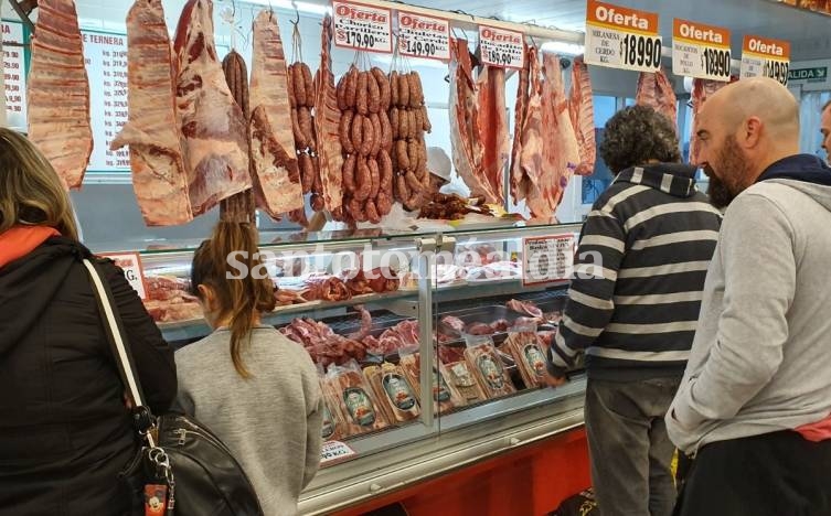 La carne roja subió menos que el pollo y el cerdo en el último año, según Ciccra. (Foto: Santotomealdia)