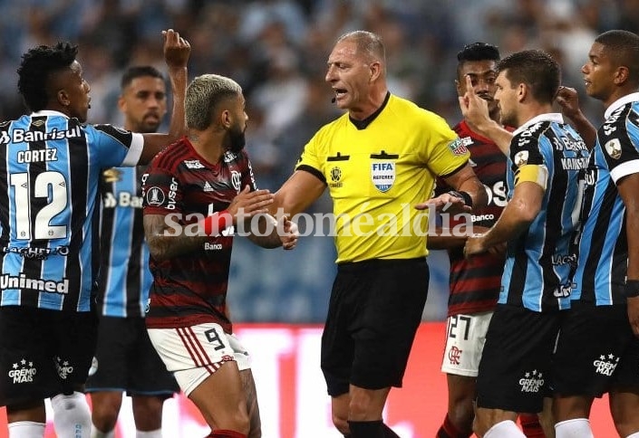 VAR, polémica y empate en Gremio - Flamengo, la otra semifinal de la Libertadores