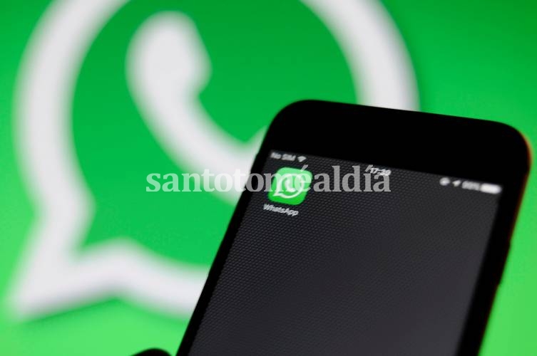 WhatsApp se prepara a lanzar modo nocturno y autodestrucción de mensajes