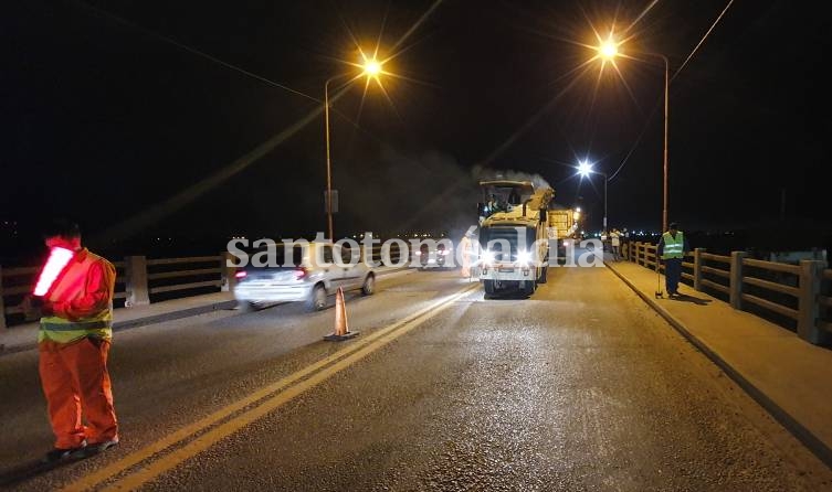 Esta noche retoman los trabajos de repavimentación del puente Carretero