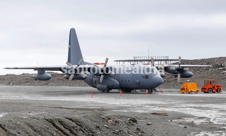 Chile: encontraron materiales en el Pasaje de Drake que podrían pertenecer al avión Hércules desaparecido