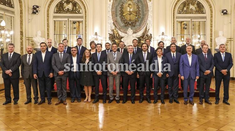 El Gobierno acordó con las provincias suspender por un año el pacto fiscal