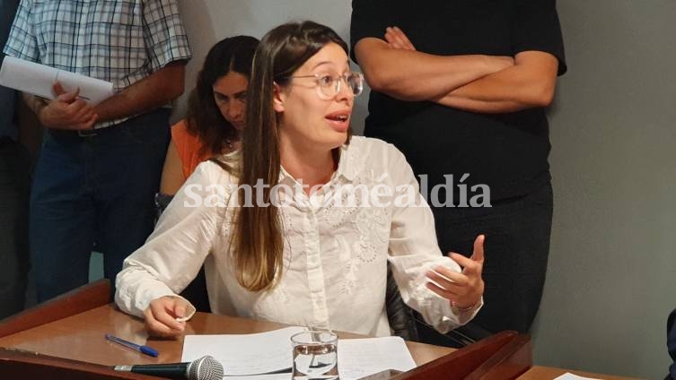 Florencia González, en la sesión de este martes. (Foto: Prensa Florencia González)