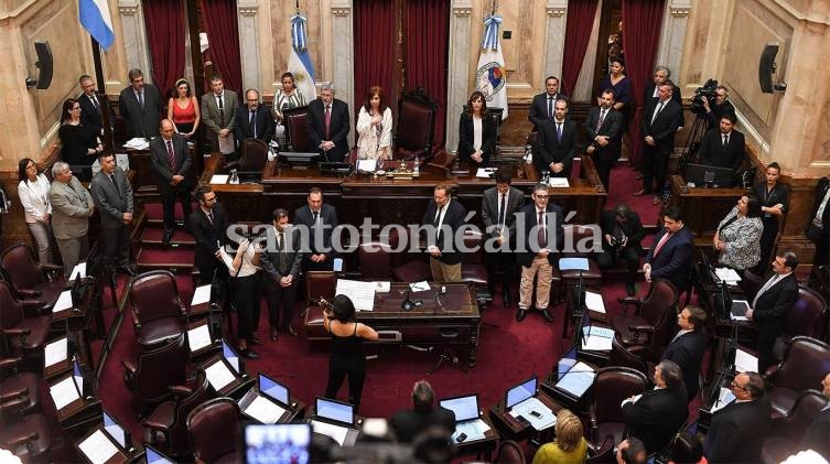 El Senado sancionó la Ley de Emergencia Económica