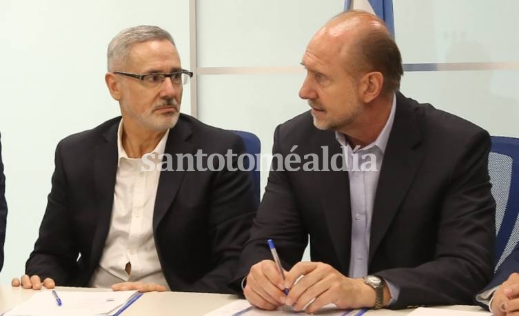 Perotti y Saín presentaron la Mesa de Coordinación Institucional en Seguridad local. (Foto: Gobierno)