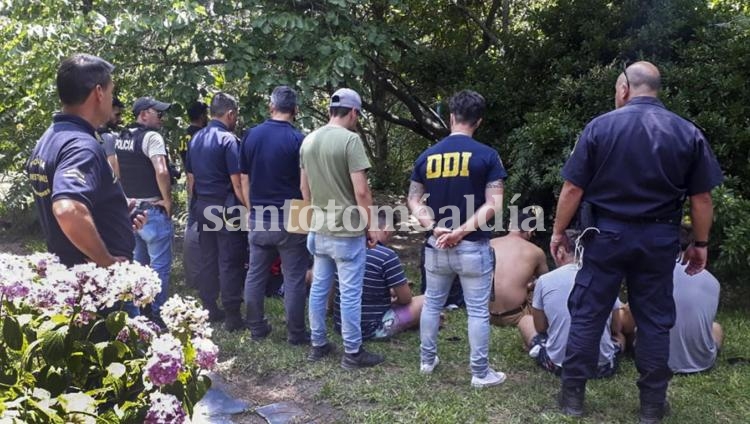 Imagen de la detención de los rugbiers que golpearon y mataron a Fernando Báez. (Foto: NA)
