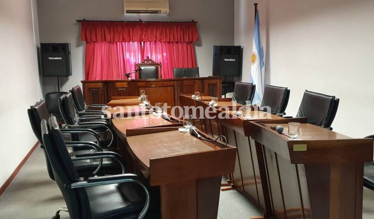 Clemente propone suspender el receso administrativo del Concejo Municipal y las vacaciones para los funcionarios
