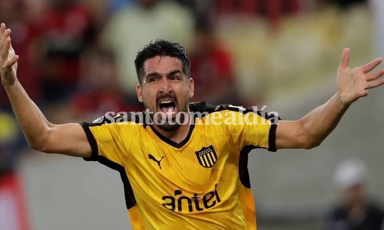 Viatri viene de jugar en Peñarol de Montevideo, club en el que salió campeón en varias ocasiones. (Foto: Olé)