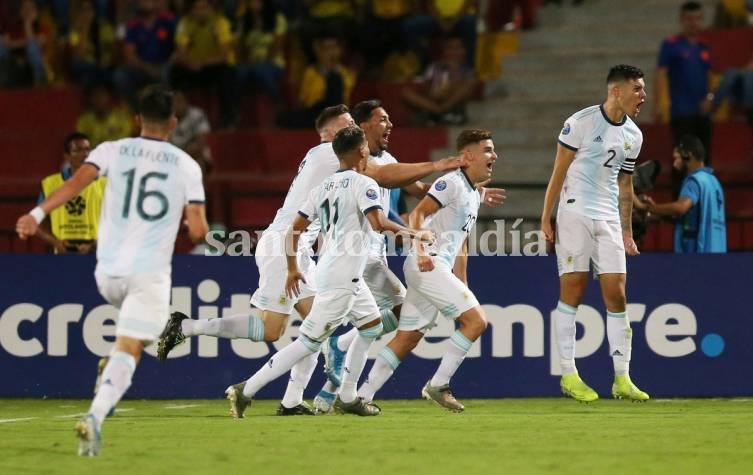 Argentina le ganó a Colombia con goles de Urzi y Pérez y se clasificó a Tokio 2020 como campeón del Preolímpico Sudamericano. (Foto: Olé)