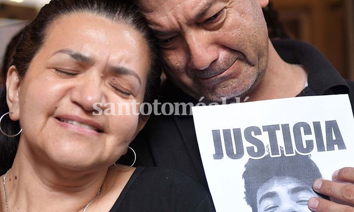 Marcha frente al Congreso al cumplirse un mes del asesinato de Fernando Báez Sosa