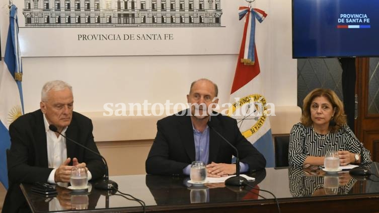 El gobernador Omar Perotti pidió a las personas que regresaron de viaje que cumplan con la cuarentena. (Foto: Gobierno)
