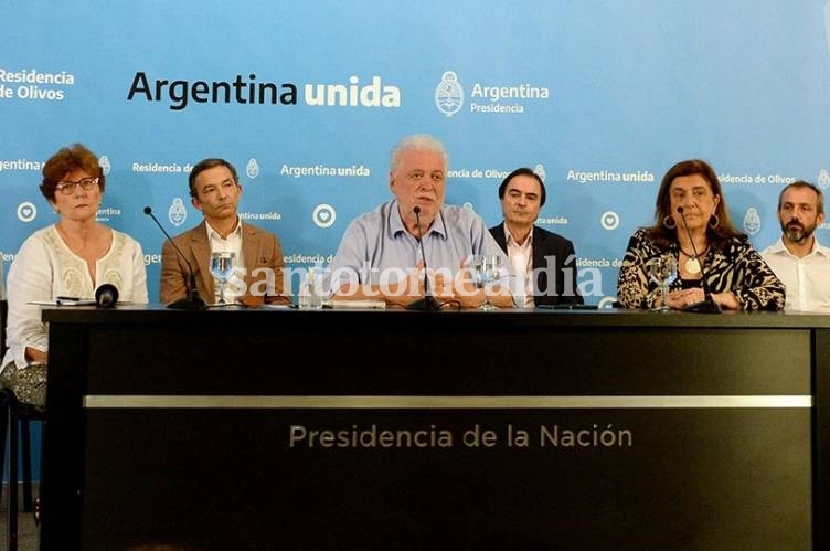 González García afirmó que los expertos aconsejan prorrogar la cuarentena