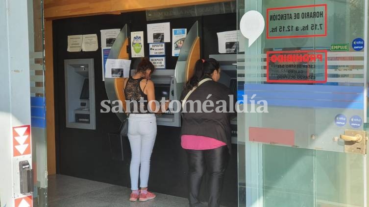 Natalia Angulo pide gestiones para que se instalen más cajeros automáticos