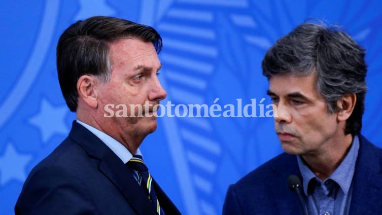 Jair Bolsonaro echó al ministro de Salud y en su lugar nombró a uno de sus amigos