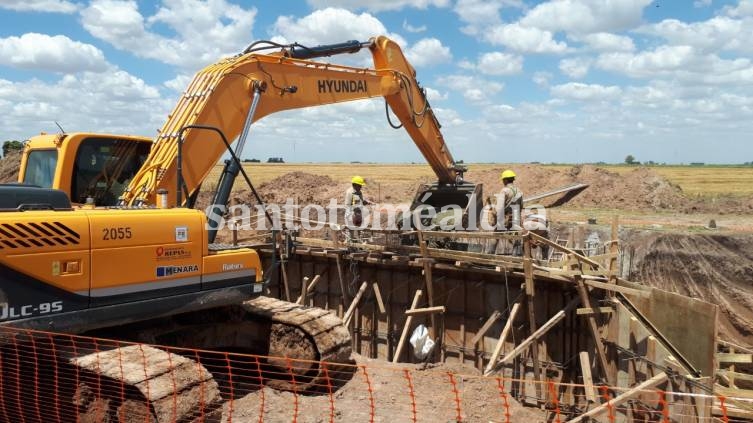 Diputados reclaman el reinicio de la obra pública