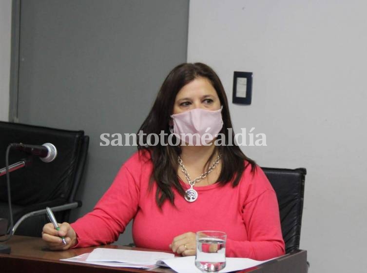 Natalia Angulo, edil santotomesina.