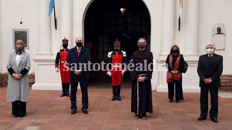 El gobernador encabezó el acto por el 182º aniversario del fallecimiento del Brigadier Gral. Estanislao López