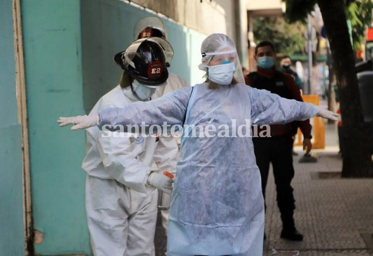 Reportan 285 muertos y 43.472 nuevos contagios en la Argentina