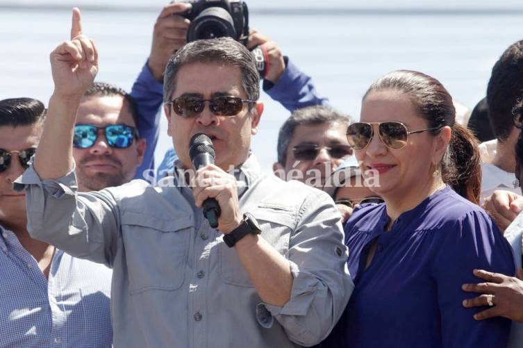 El presidente de Honduras y su mujer están contagiados de coronavirus