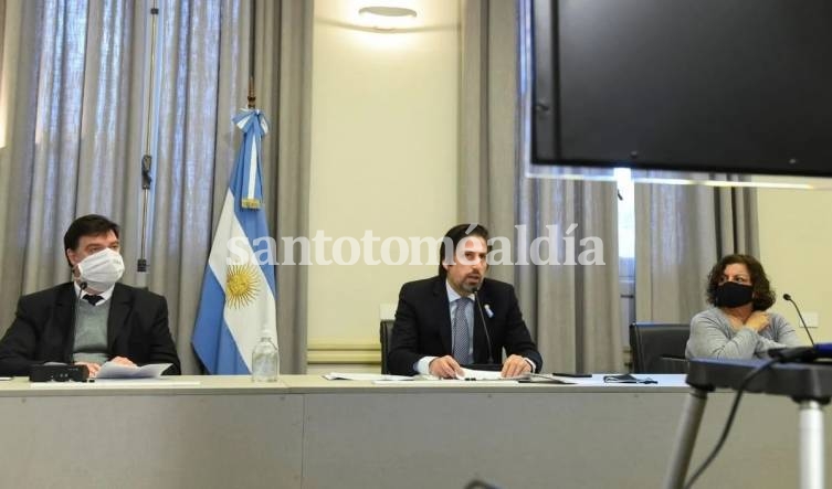 El ministro de Educación, Nicolás Trotta, en la reunión paritaria nacional.