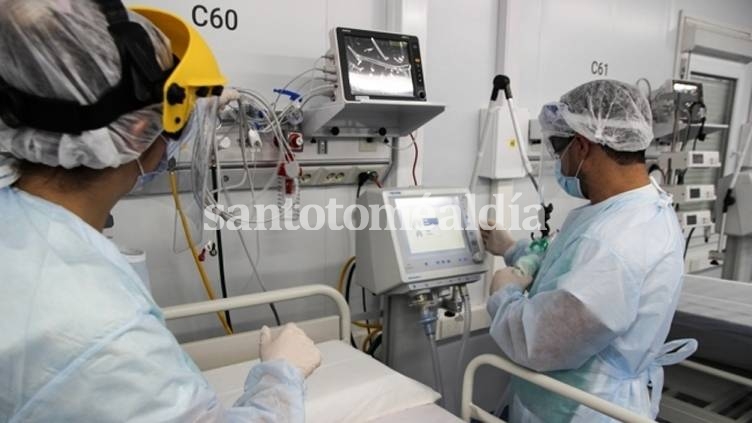 Según informó el Ministerio de Salud, son 3.443 los internados en unidades de terapia intensiva.